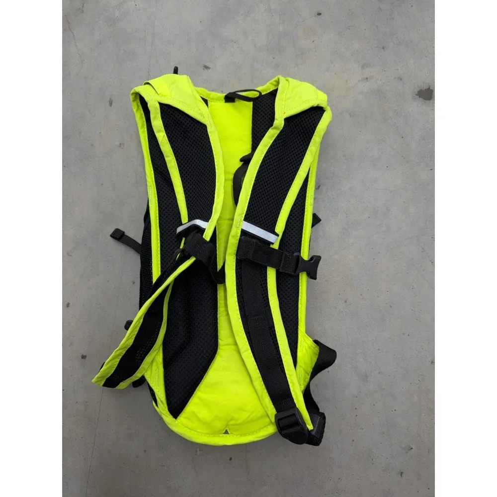 Camelbak Rogue Hydration Pack Unisex Neon Yellow Shoulder Strap Backpack Cycling